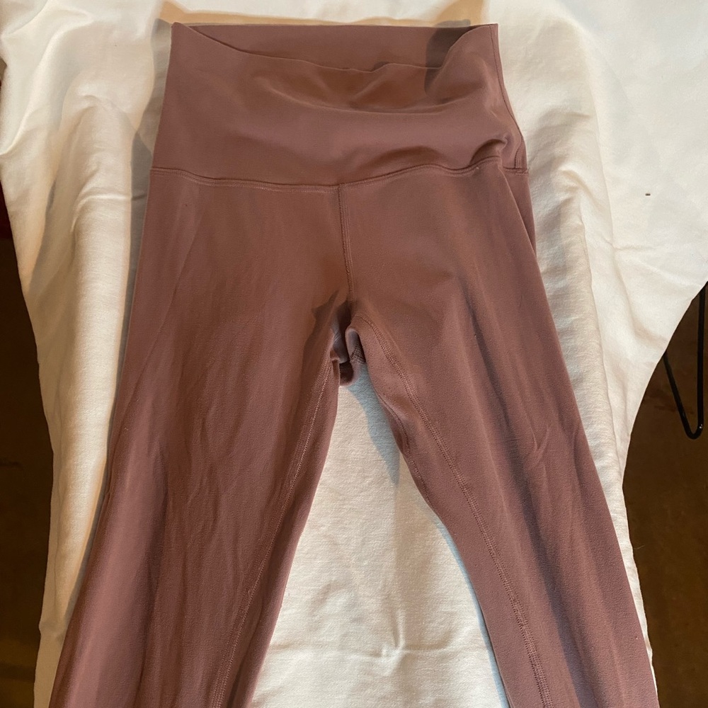 Align size 4 25” leggings